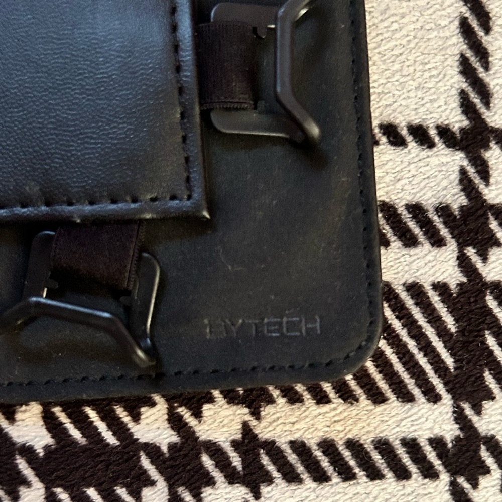 phone case - Picture 4 of 4